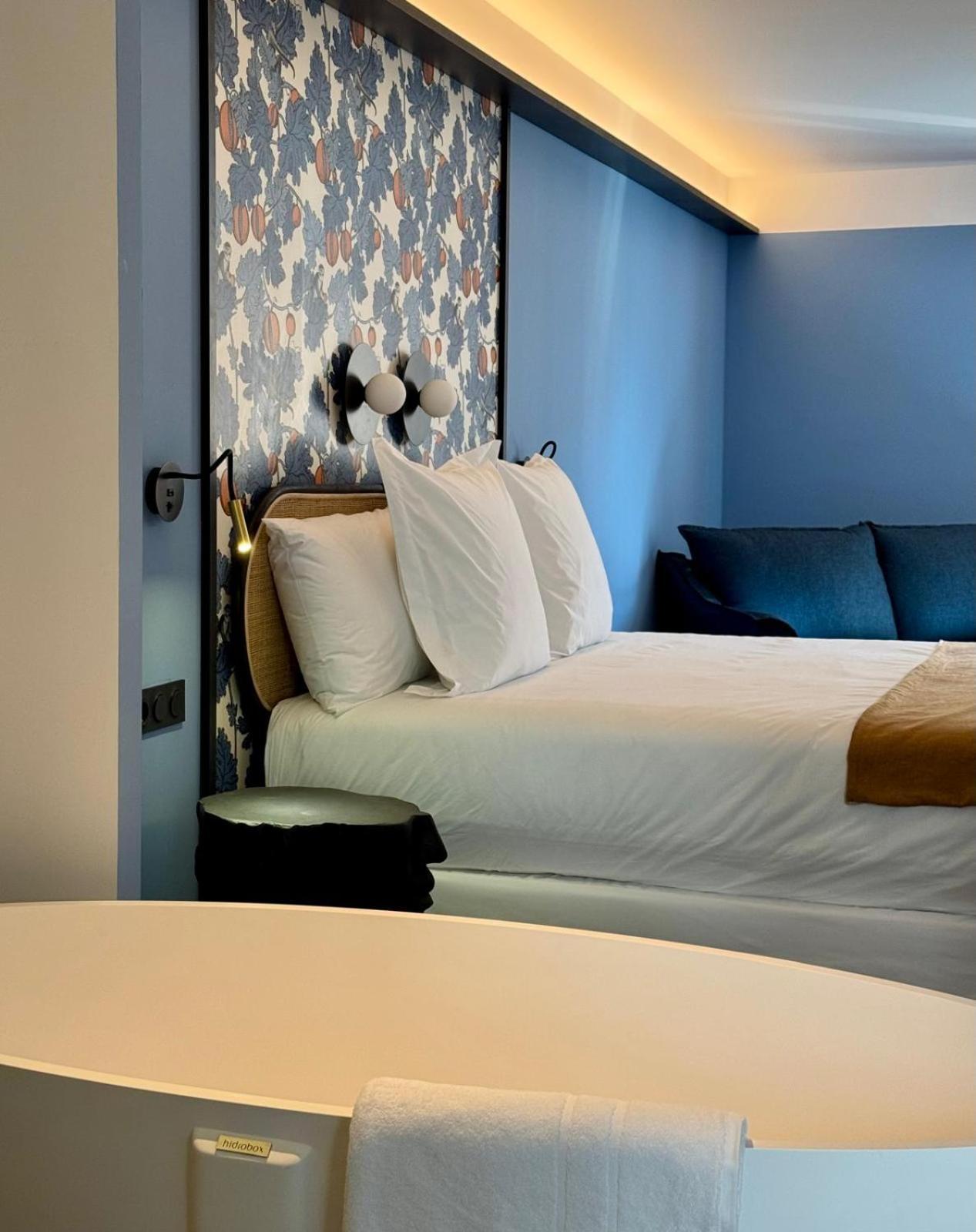 Hotel Divino & Apartments フィゲラス エクステリア 写真
