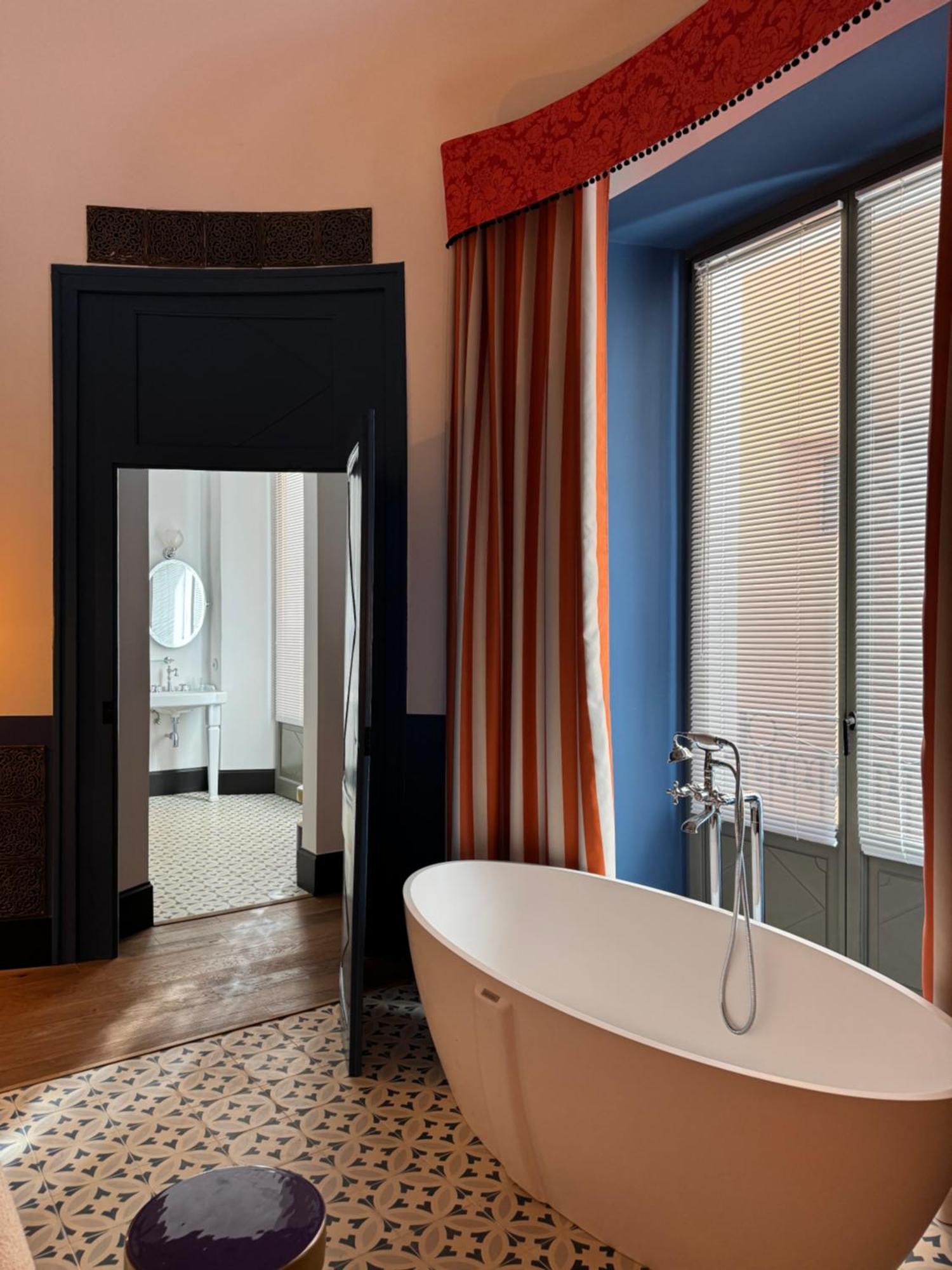Hotel Divino & Apartments フィゲラス エクステリア 写真